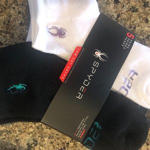 SPYDER Women's socks black white and gray size 4-10 shoe
